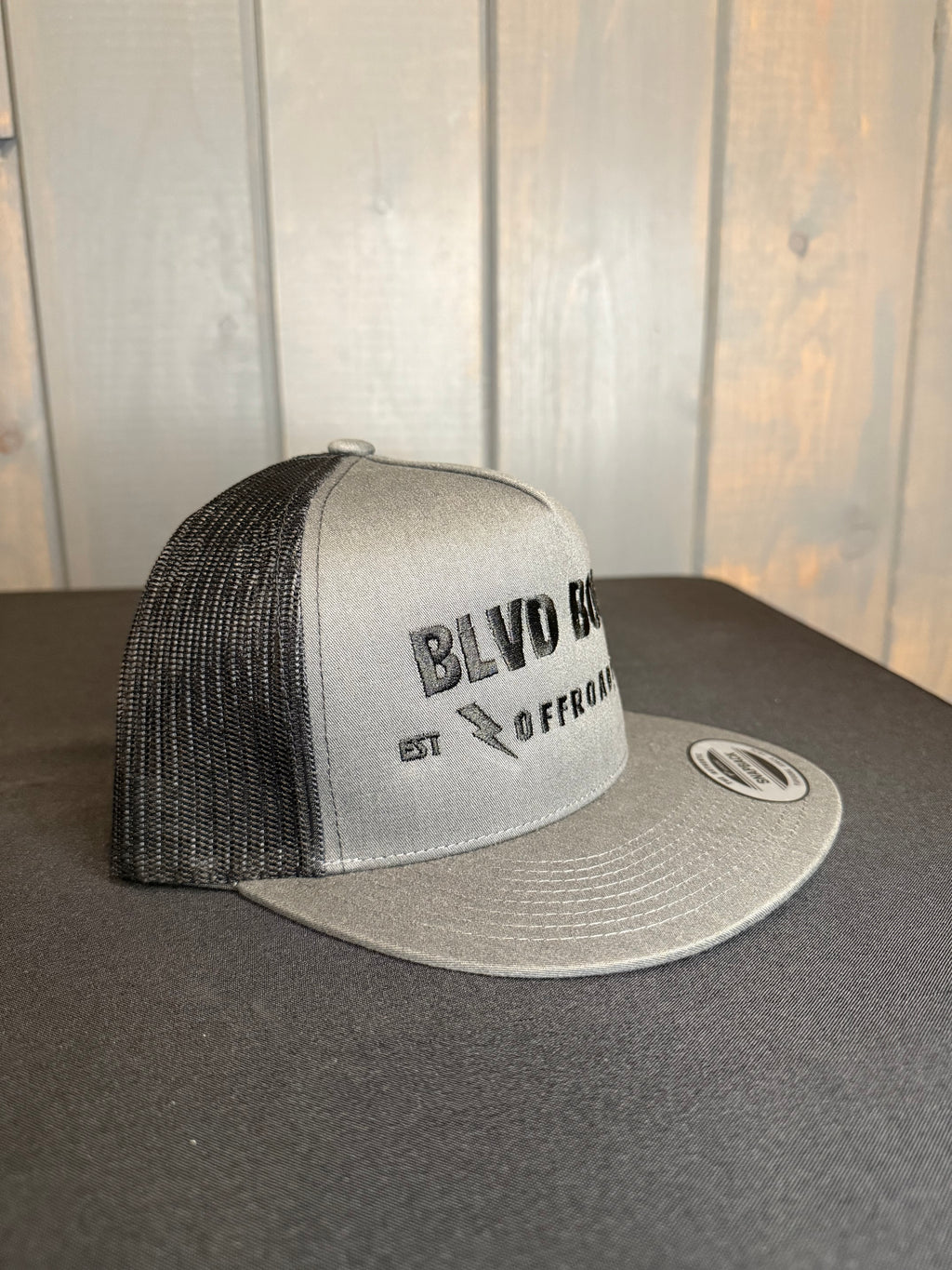 Bolt Mesh Snapback (Charcoal/Black)