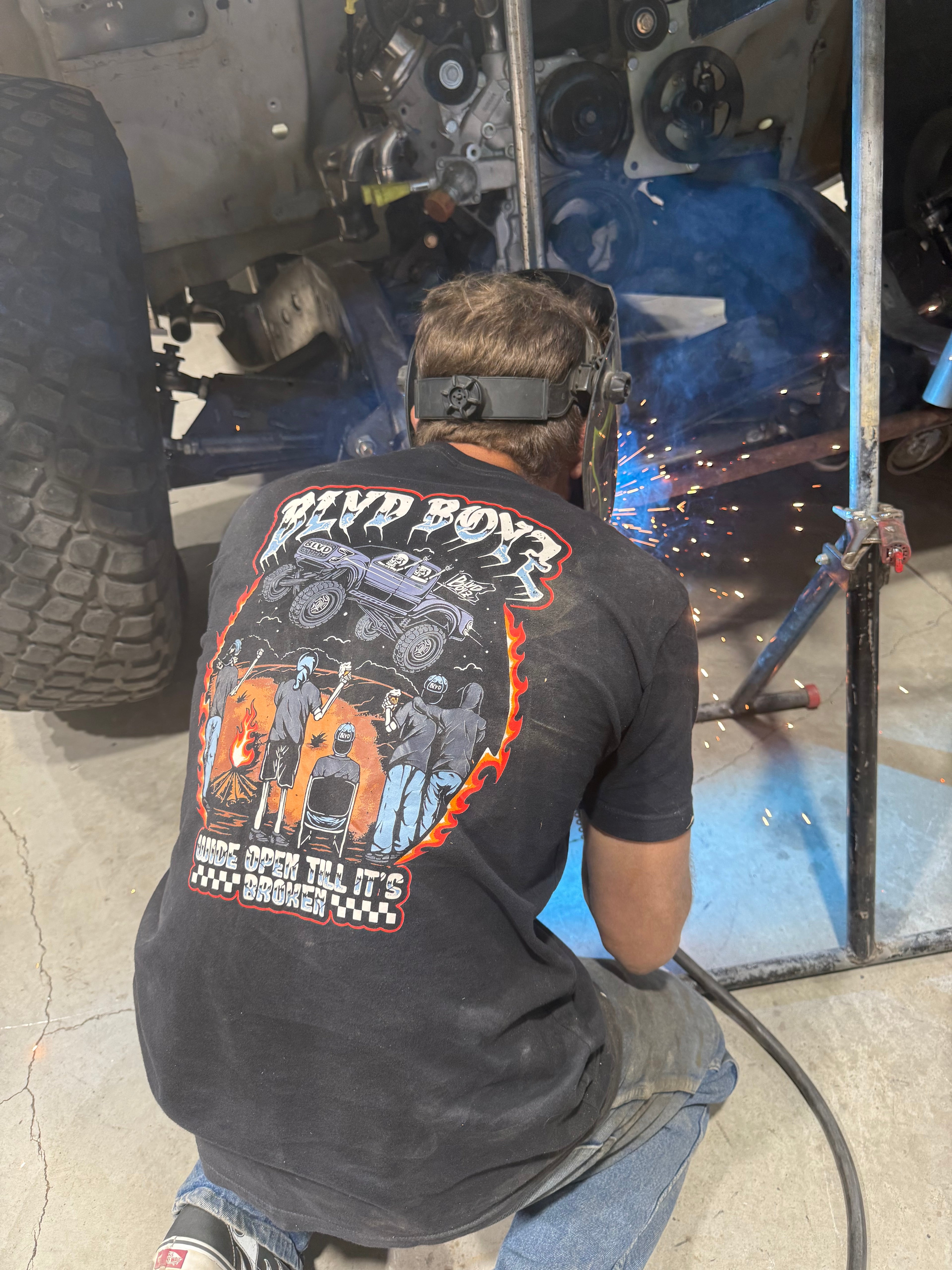 BLVD BOYZ Wide Open Tee